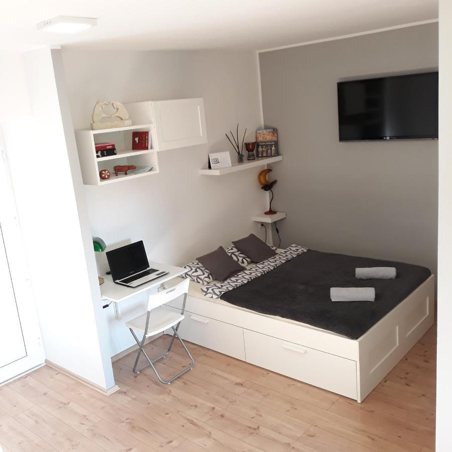 Studio Apartman "Nicole" PUY Eksteriør bilde